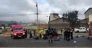 La Nación / Ecuador: un choque frontal deja nueve muertos
