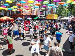 Turismo de compras impulsa récord de consumo en Ciudad del Este - El Trueno