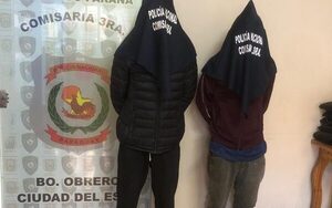 Capturan a sujetos que traían aparatos informáticos de dudosa procedencia
