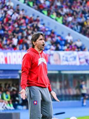 Diego Martínez lamenta el empate: “el equipo mereció ganar el partido” - Cerro Porteño - ABC Color