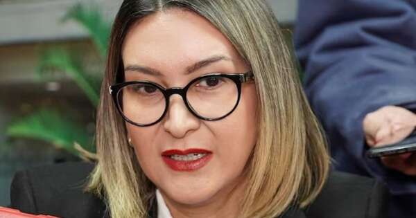 La Nación / Afinan estrategias para proteger a clase media