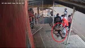 Video: brutal golpiza a joven tras partido de la Liga Luqueña - Policiales - ABC Color