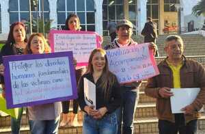 Víctimas de esquema criminal en Juzgados de Paz se manifiestan hoy frente al Poder Judicial - El Observador