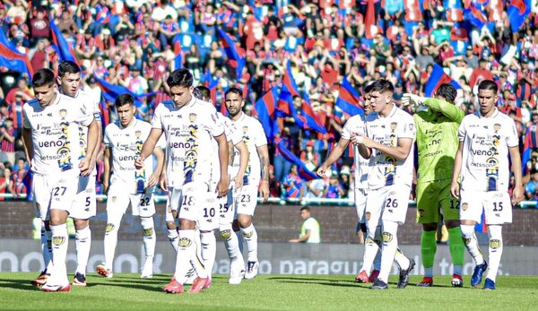 Versus / Luqueño, el único equipo que aún no recibió goles en el torneo Clausura 2025