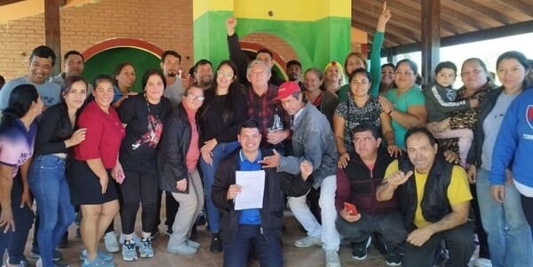 Unas 260 familias del asentamiento Canaan de Limpio accederán a la titulación de sus tierras - .::Agencia IP::.