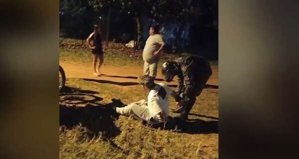 Vecinos y agentes del Grupo Lince aprehenden a malvivientes en Areguá - Policiales - ABC Color