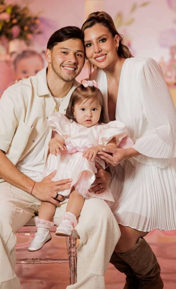 Óscar Romero celebró el primer añito de su hija Aitana - Gente - ABC Color
