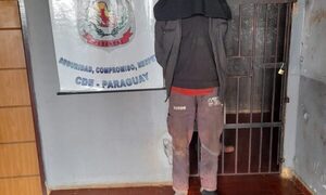 Lo agarraron justo cuando cortaba caños para robar