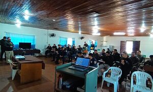 Policías se capacitan para usar drones en operativos