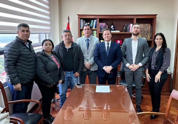 Ministros de la Corte Suprema se reunieron con abogados representantes de afectados en casos relacionados a pagarés