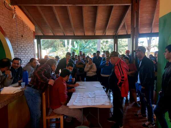 Unas 260 familias del asentamiento Canaan de Limpio lograrán la titulación de sus tierras - El Trueno
