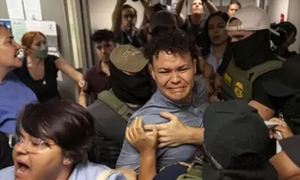 Cinco días detenido tras audiencia: claman por mayor asistencia consular para paraguayo en EE.UU. - OviedoPress