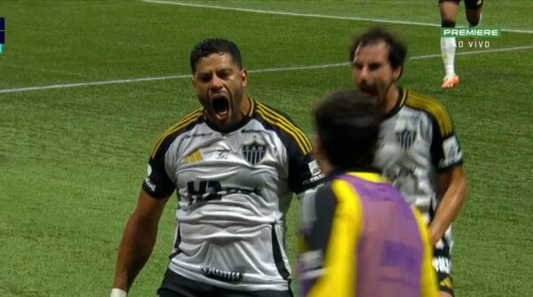Versus / ¡Le rompió el arco! El golazo de tiro libre de Hulk que está dando la vuelta al mundo