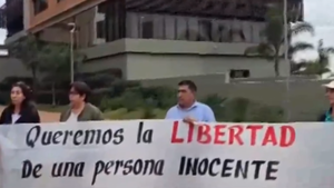 Exigen libertad de joven acusado de cometer crimen en Argentina