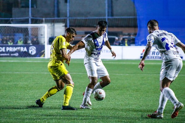 Recoleta derrotó a Ameliano en el Ricardo Gregor