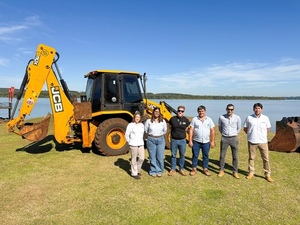 JCB consolida su presencia en el sur del país - Amigo Camionero