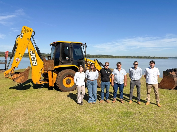 JCB consolida su presencia en el sur del país - Amigo Camionero