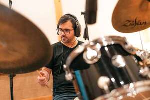 “Lo que pasa en el río”: Seba Ramírez regresa con música y taller en Asunción - Música - ABC Color