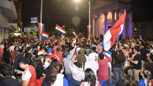 Senado debatirá feriados móviles, incluido uno por una posible clasificación de Paraguay al Mundial - Noticiero Paraguay