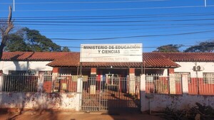 “Me enferma, no me sirve y no le voy a firmar”, supuestamente dijo dire de un cole
