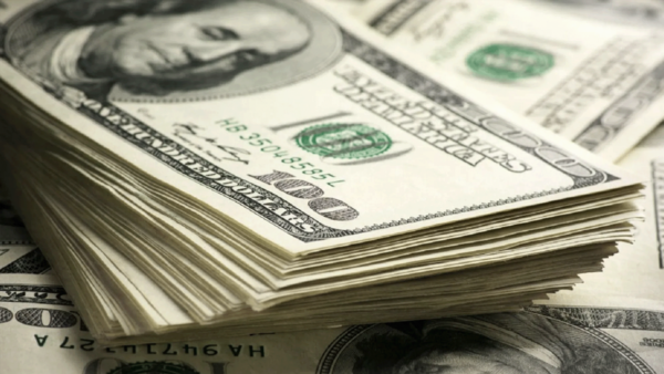 Dólar baja y guaraní se fortalece