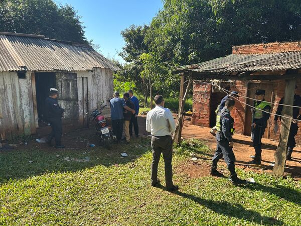 Allanamiento en María Auxiliadora por supuesto caso de robo agravado