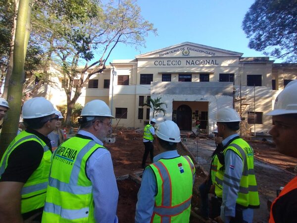 Itaipu renueva dos históricos colegios de Asunción y beneficiará a más de 2.500 estudiantes - El Trueno