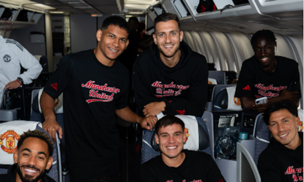 Versus / Manchester United oficializa a Diego León para la gira por Estados Unidos