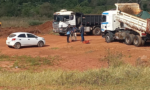 Municipalidad denuncia a primo de Beto Ovelar por ocupación ilegal de área verde en Coronel Oviedo - OviedoPress