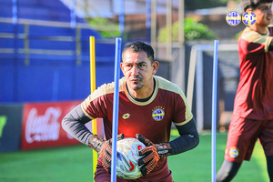 Futbolistas esteños siguen en la cima con sus respectivos equipos - La Clave