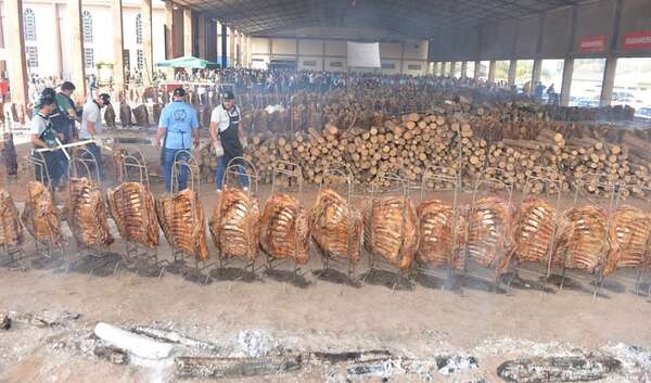 Fiesta de la Costilla: más de 5.000 kilos de asado esperan a los comensales en Naranjal - ABC en el Este - ABC Color