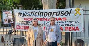 La Nación / Caso Sol Chávez: padres se encadenan frente al Palacio de Justicia exigiendo que se ratifique condena