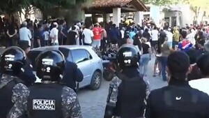 Con gran despliegue policial, dan el último adiós al joven asesinado en Asunción