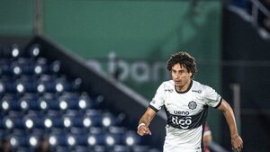 Adrián Alcaraz, la nueva referencia de área