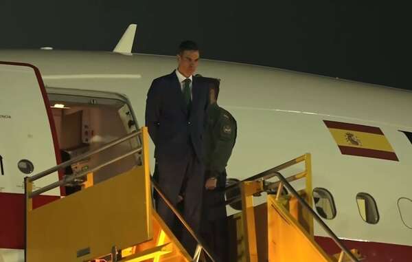 Video: Pedro Sánchez llegó al país para reunirse con Peña y empresarios - Política - ABC Color