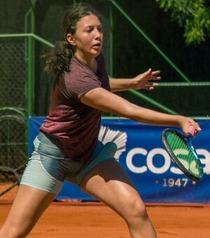 Tenistas nacionales triunfan en todas las categorias en el Yacht Open - La Tribuna