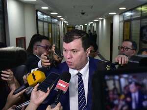 Dionisio va contra las telefonías y sus giros - Política - ABC Color