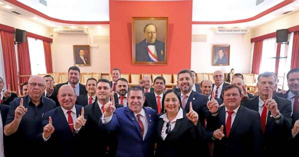La Nación / Cartes insta a fortalecer unidad colorada de cara a las municipales 2026