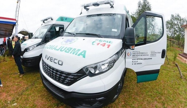 Fortalecen hospitales de Paraguarí con entrega de ambulancias, fondos, equipos e insumos - .::Agencia IP::.
