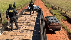 Requisan 25 mil paquetes de cigarrillos paraguayos de contrabando en Brasil