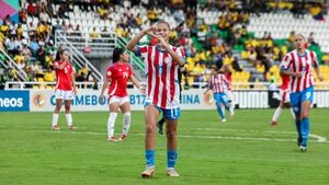 Claudia Martínez, la norteña, que es "oro ku'i" en el fútbol femenino
