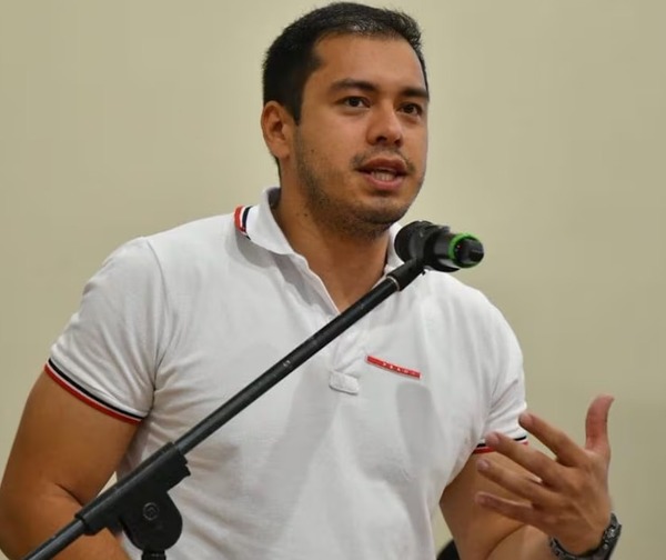 Nuevas irregularidades en CDE: exponen pagos anticipados a empresas favorecidas | Unicanal