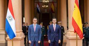 La Nación / Peña recibe a su homólogo español Pedro Sánchez en Palacio de Gobierno