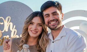 (GALERÍA) Conductor de TV ya sabe si la cigüeña le trae una nena o un nene