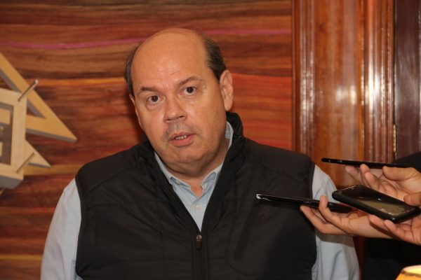 Constructoras retoman reclamo por deudas del Gobierno con ellas