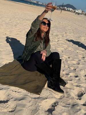 ¡Mirá las fotos de Celeste Amarilla a puro relax en una playa de Brasil! - Gente - ABC Color