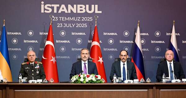 La Nación / Arrancan las negociaciones entre rusos y ucranianos en Estambul