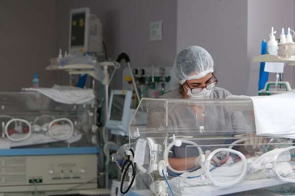 Hospital Nacional: habilitan UTI neonatal con falta total de recursos humanos, dicen - Nacionales - ABC Color
