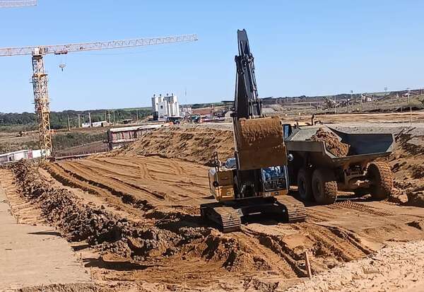Reinicio de obras de Aña Cua es fundamental para la generación de fuentes de empleo y la reactivación de la economía en Ayolas, afirman - Nacionales - ABC Color
