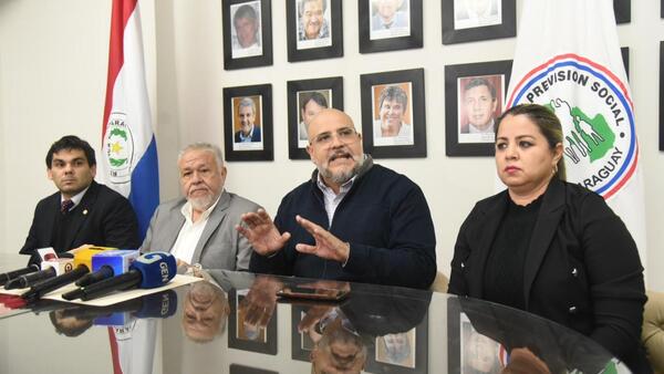 Director jurídico del IPS niega vínculos con imputados por la mafia de pagarés